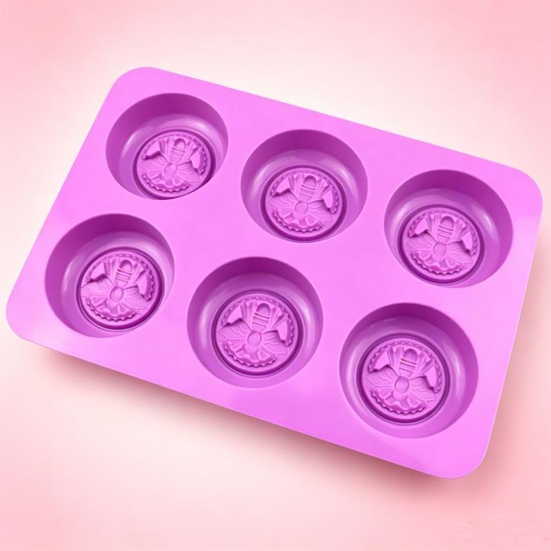 Soap Making Scents - 6 Cavity Round Bee Pattern Silicone